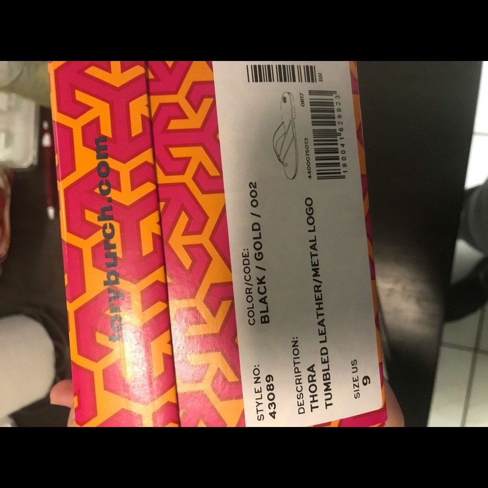 Sandals - Picture 4 of 4